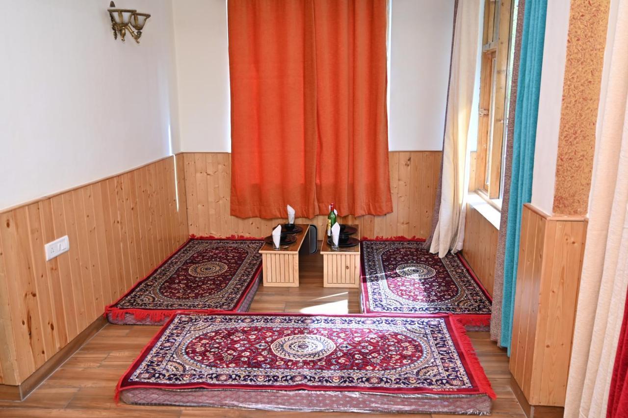 Hotel Seven Hills Manali エクステリア 写真