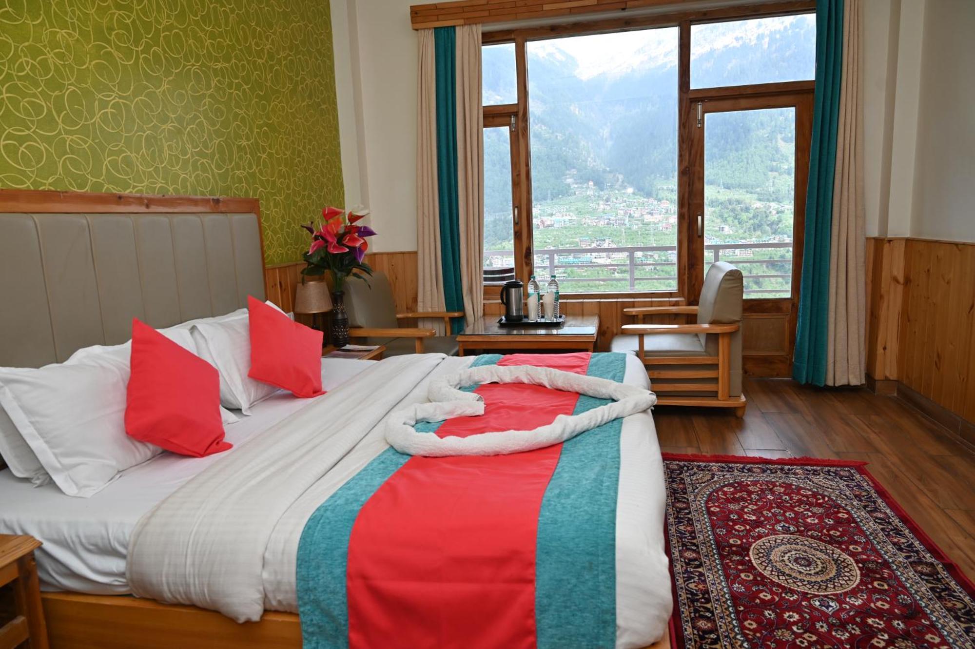 Hotel Seven Hills Manali エクステリア 写真