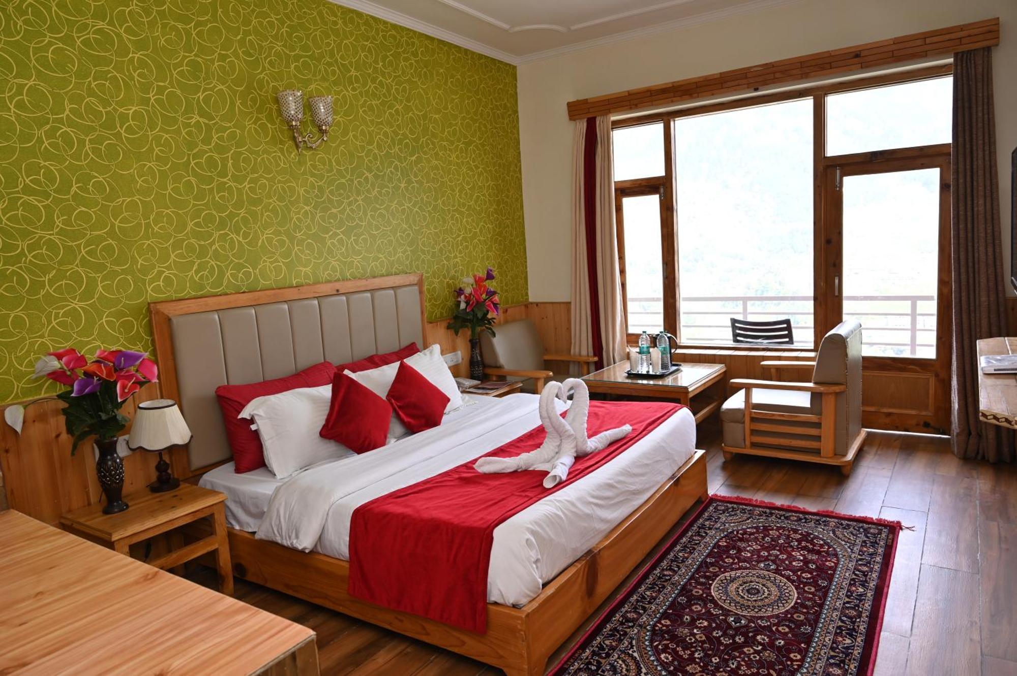 Hotel Seven Hills Manali エクステリア 写真
