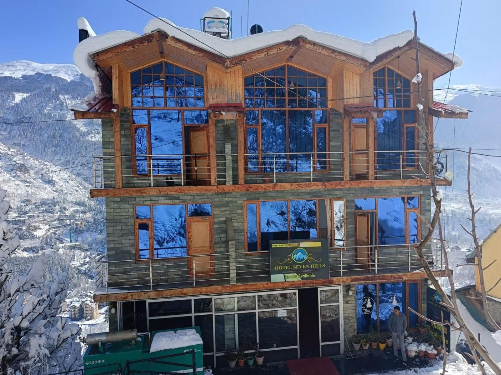 Hotel Seven Hills Manali エクステリア 写真