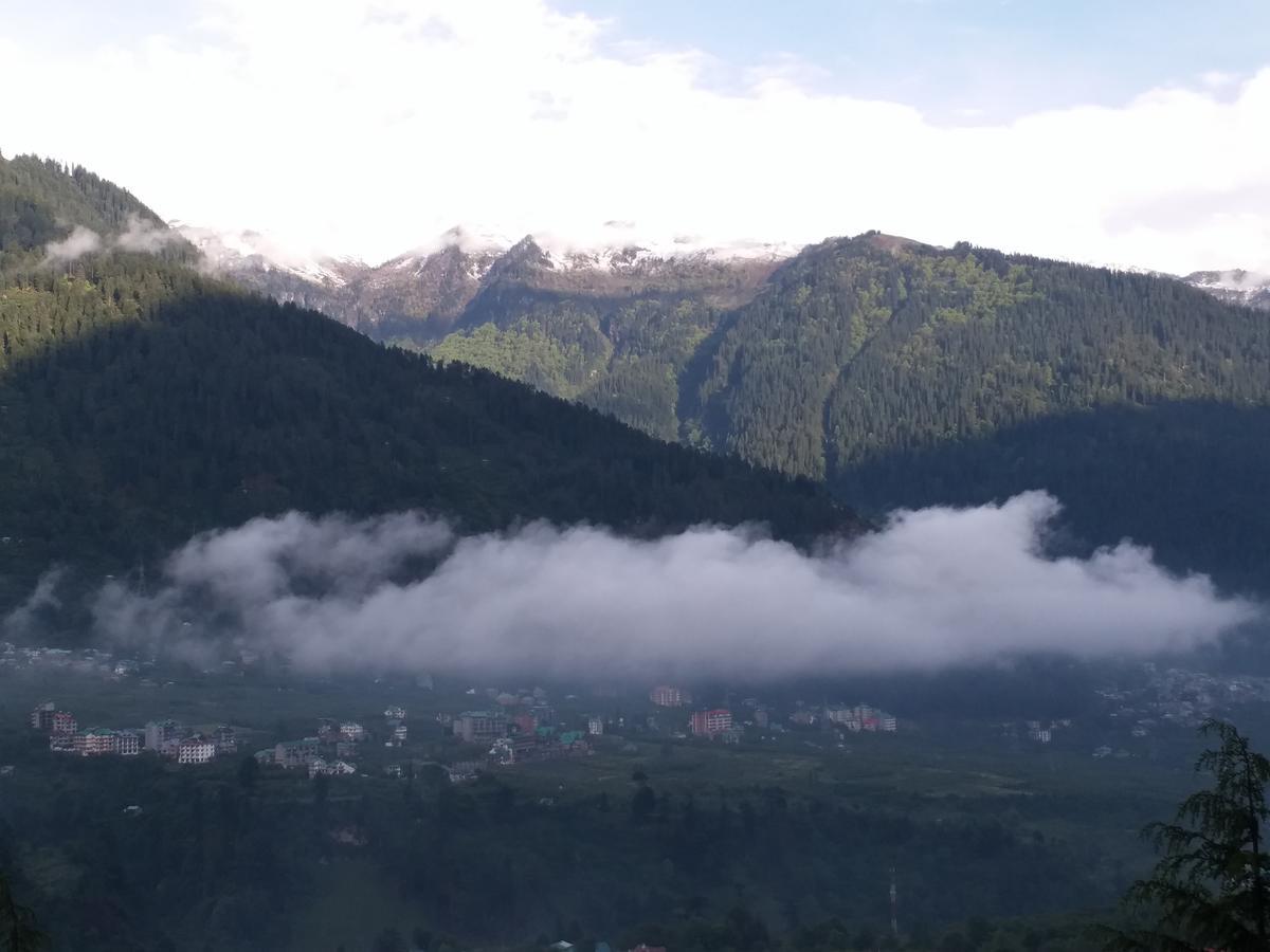 Hotel Seven Hills Manali エクステリア 写真