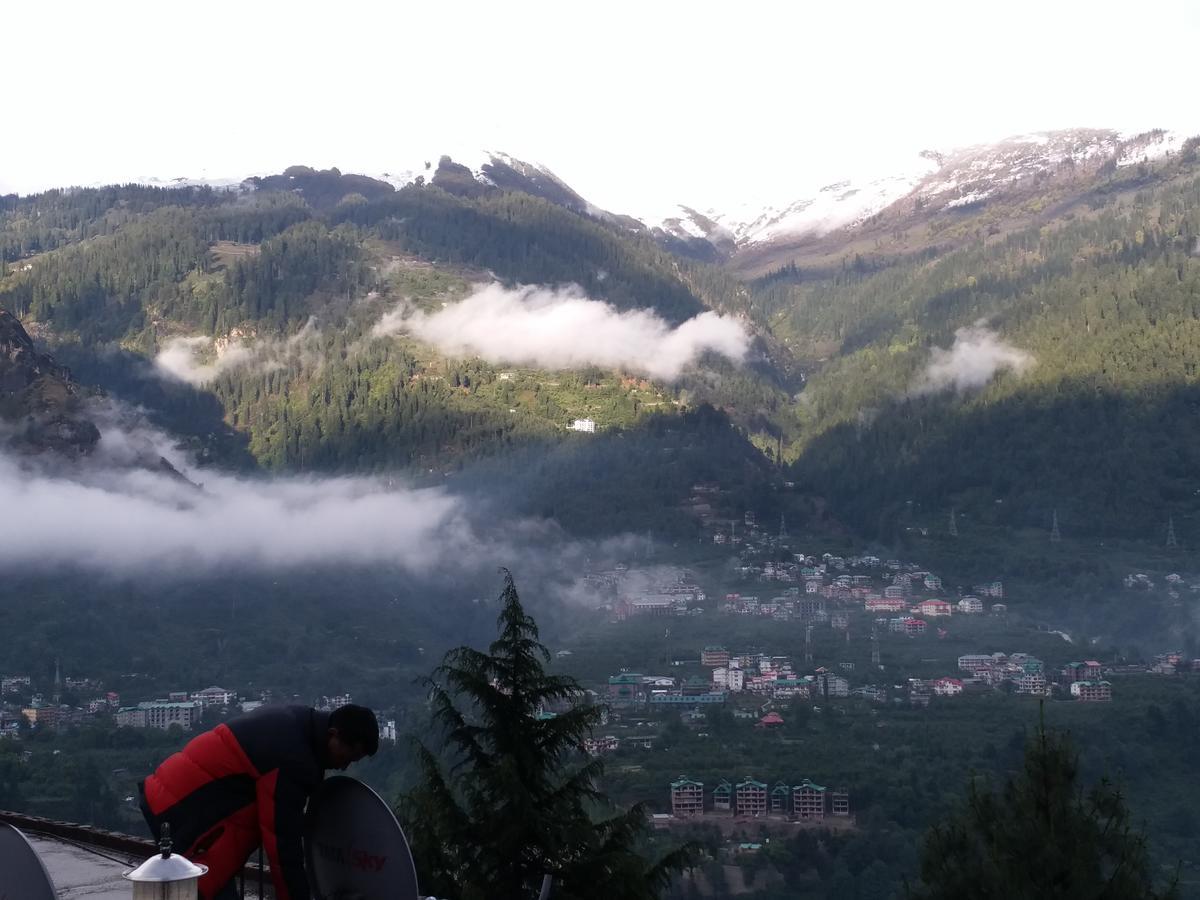 Hotel Seven Hills Manali エクステリア 写真