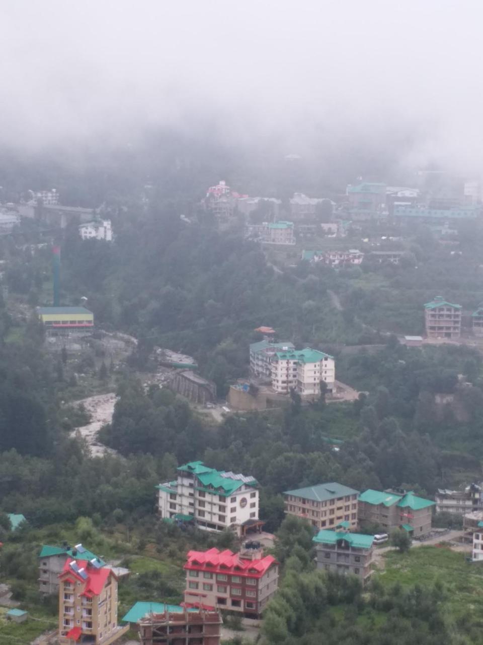 Hotel Seven Hills Manali エクステリア 写真