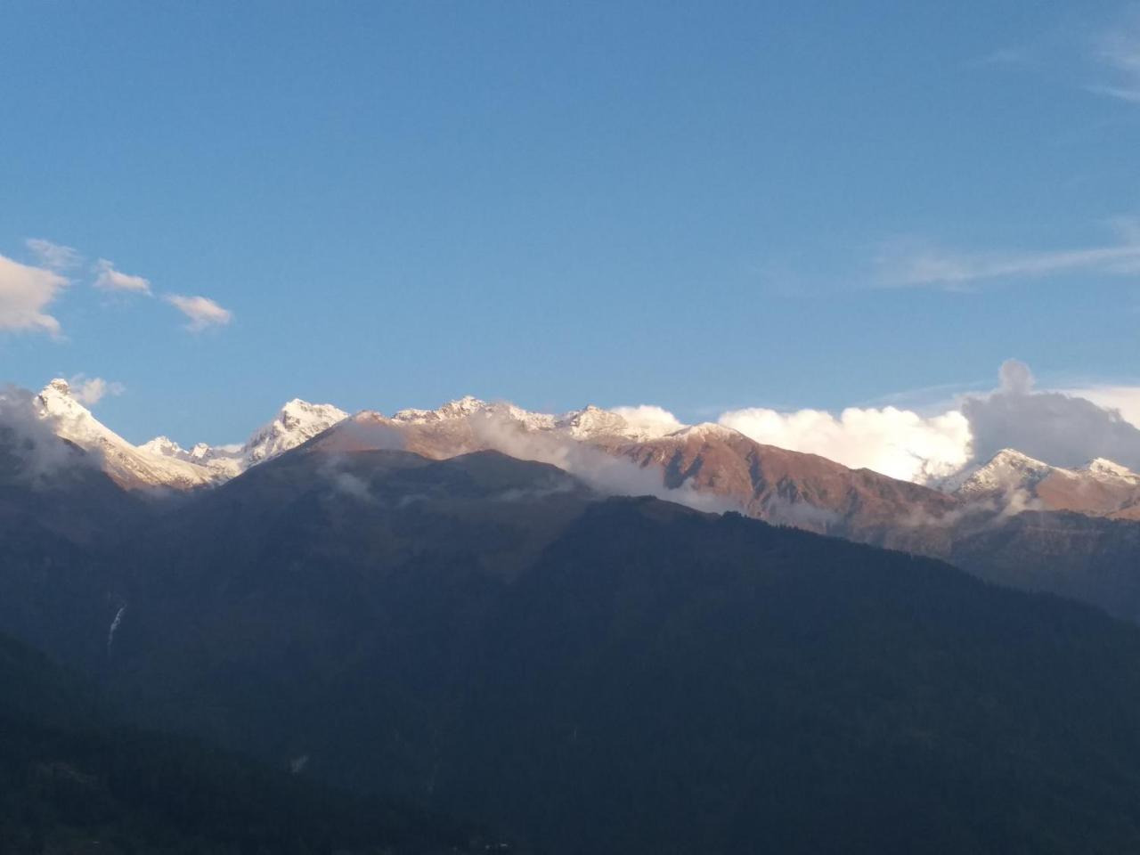 Hotel Seven Hills Manali エクステリア 写真