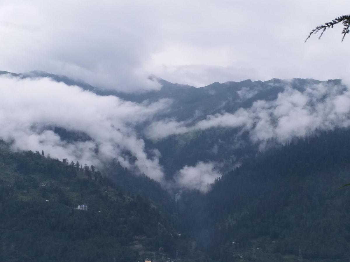 Hotel Seven Hills Manali エクステリア 写真